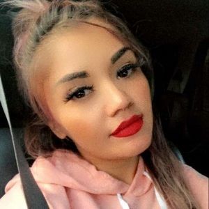 Meet your Posher, Kenia